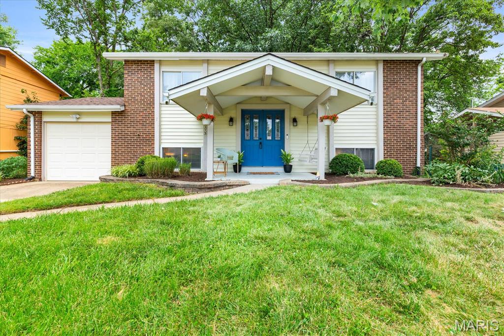 379 Messina Drive Property Photo 1