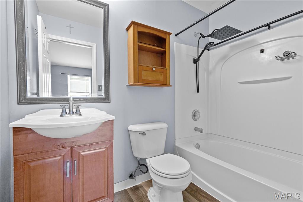 323 Tyndale Drive 13 Property Photo 13