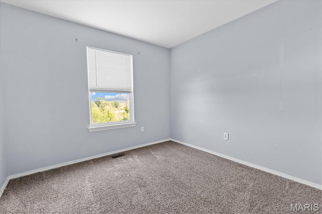 323 Tyndale Drive 13 Property Photo 14