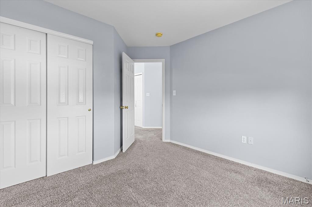 323 Tyndale Drive 13 Property Photo 17