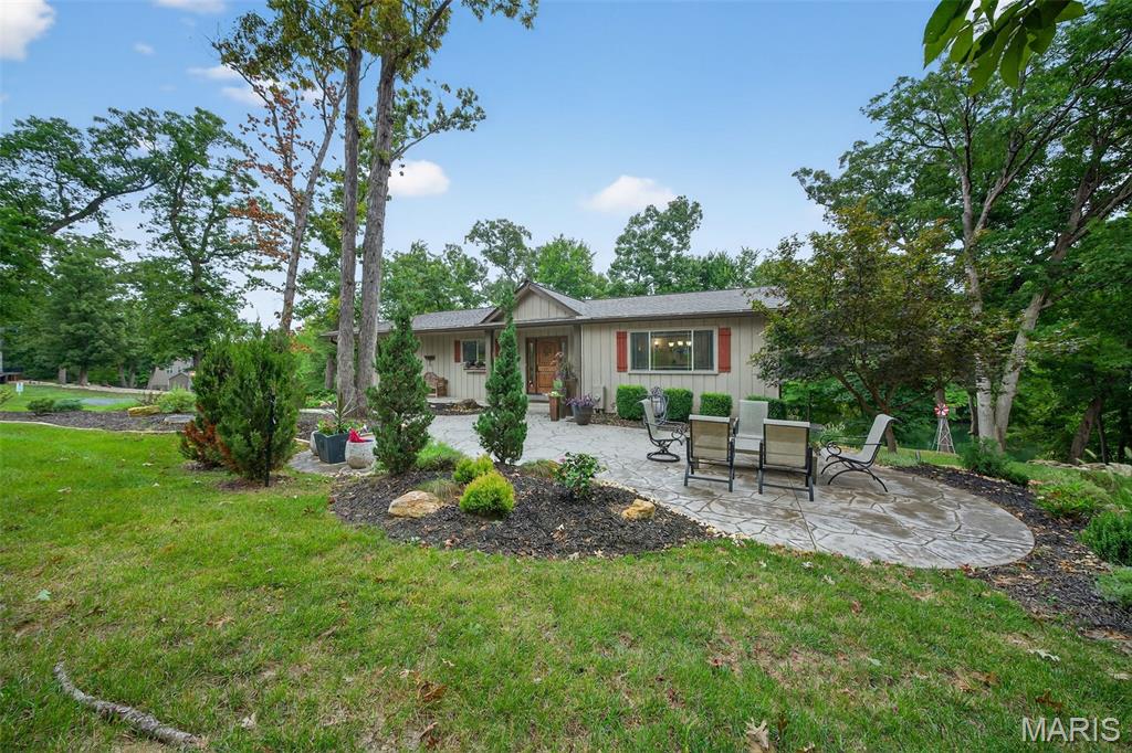12 Prairie Lake Court Property Photo 2
