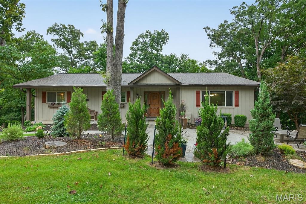 12 Prairie Lake Court Property Photo 4
