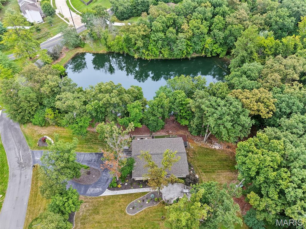 12 Prairie Lake Court Property Photo 7