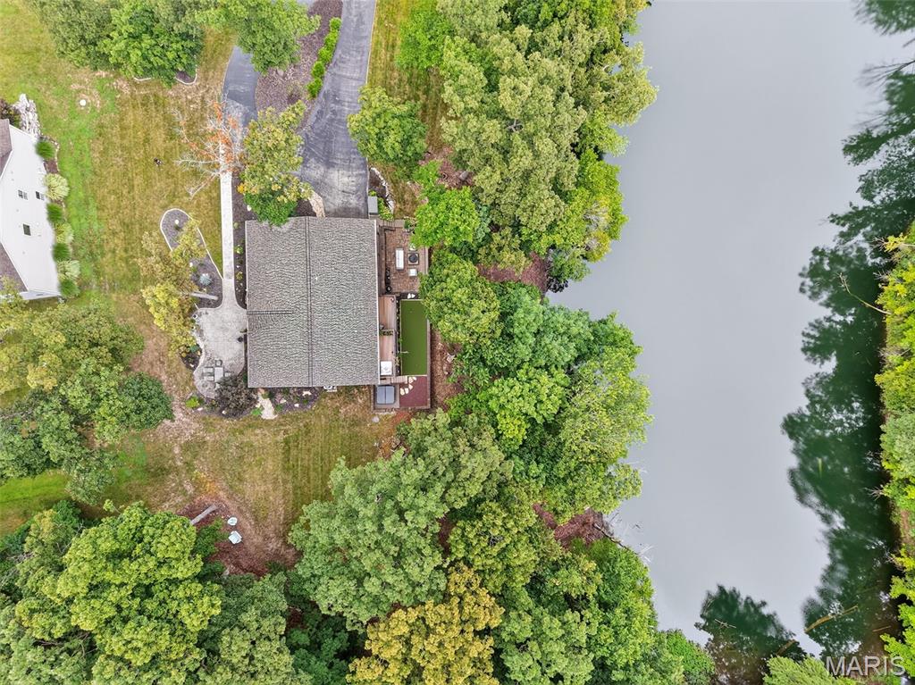 12 Prairie Lake Court Property Photo 9