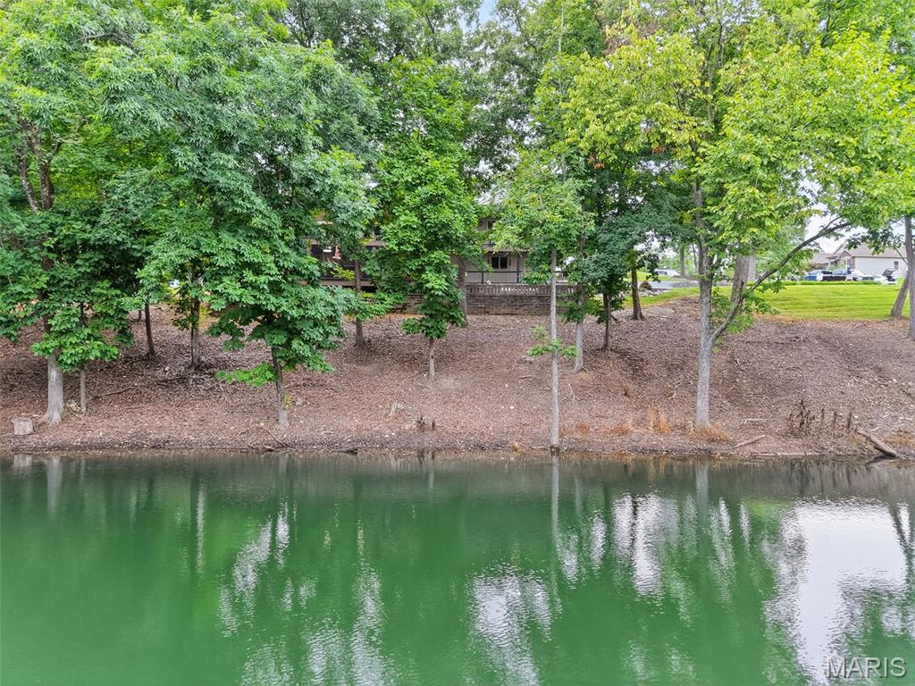 12 Prairie Lake Court Property Photo 11