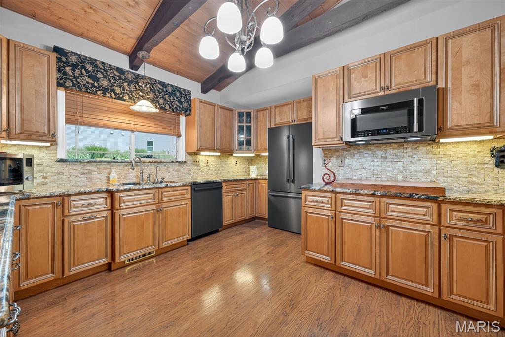 12 Prairie Lake Court Property Photo 34