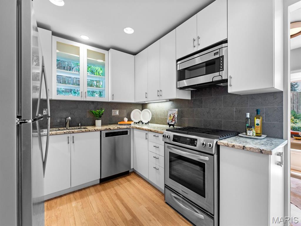 7642 Carswold Drive Property Photo 8