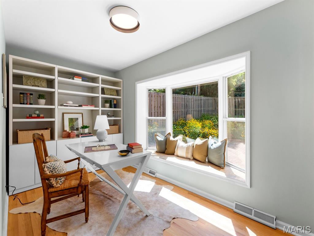 7642 Carswold Drive Property Photo 12