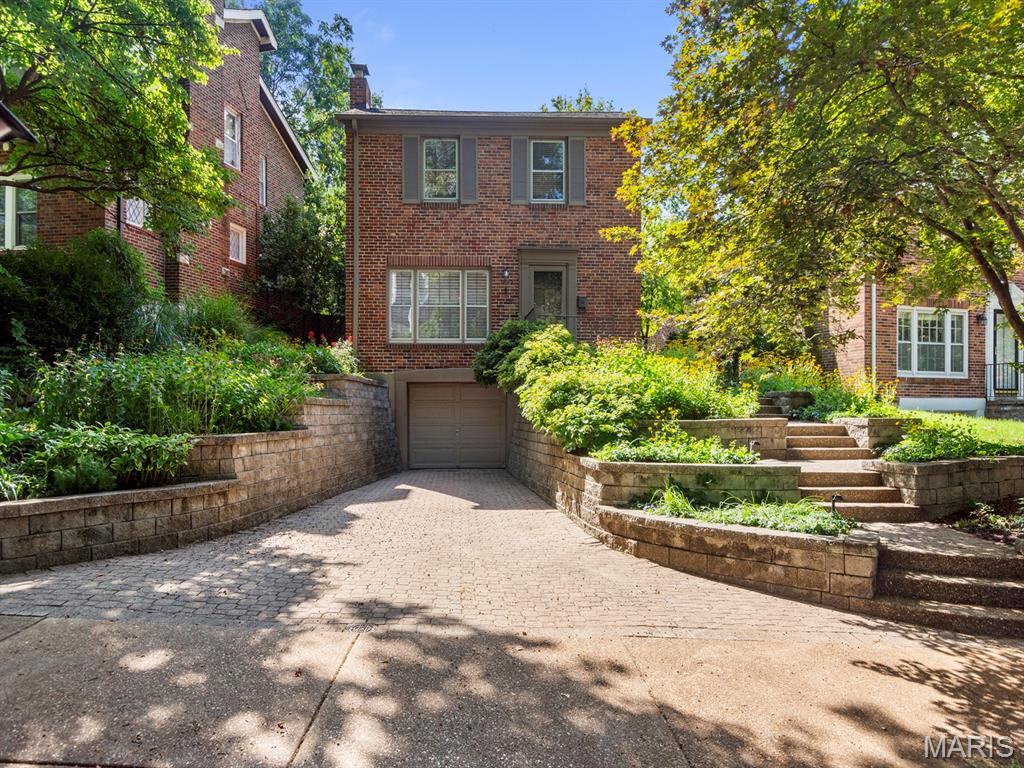 7642 Carswold Drive Property Photo 24