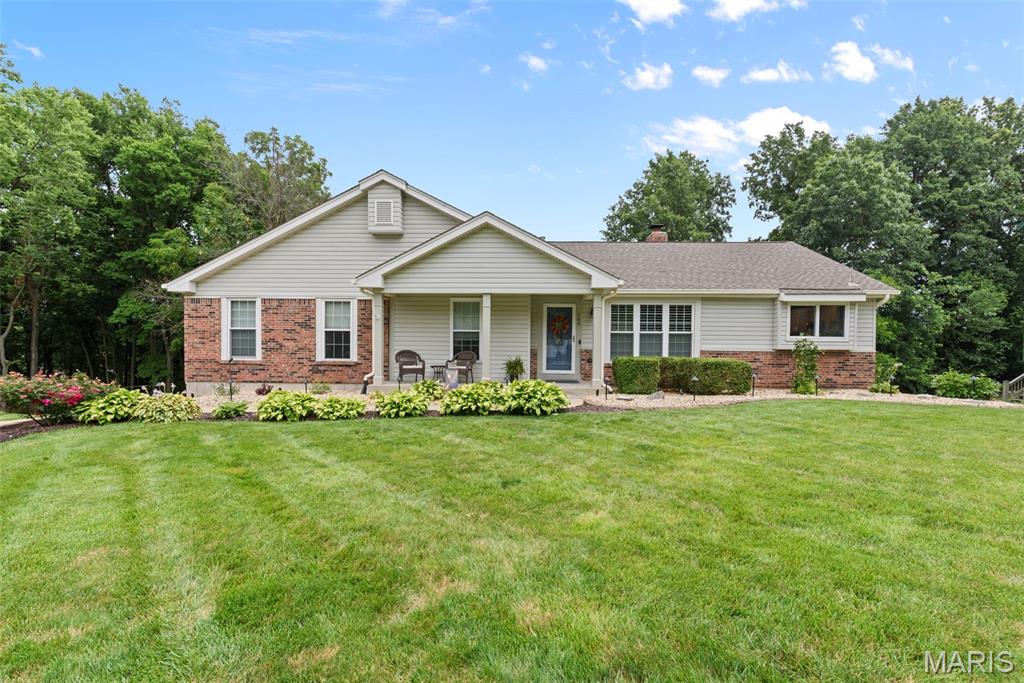 109 Iron Lake Court Property Photo 1