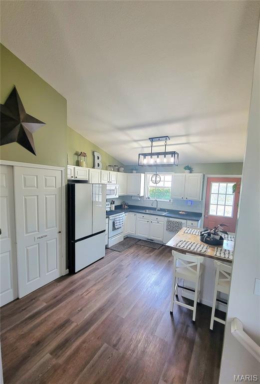 346 Cartpath Lane Property Photo 7