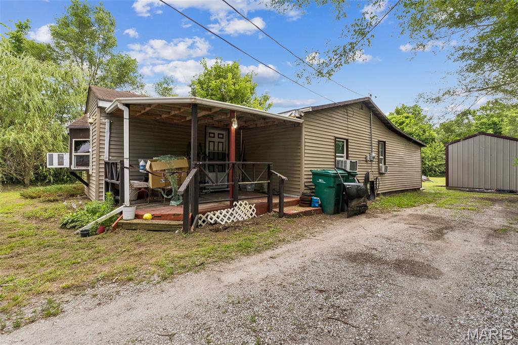 2416 Mary Street Property Photo 1