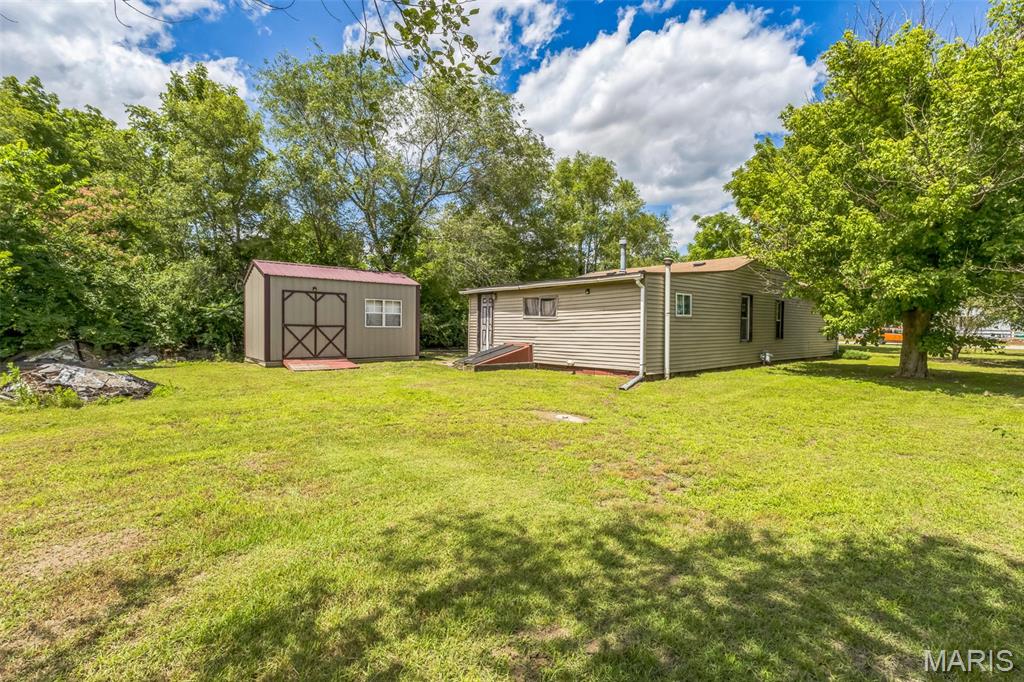 2416 Mary Street Property Photo 10