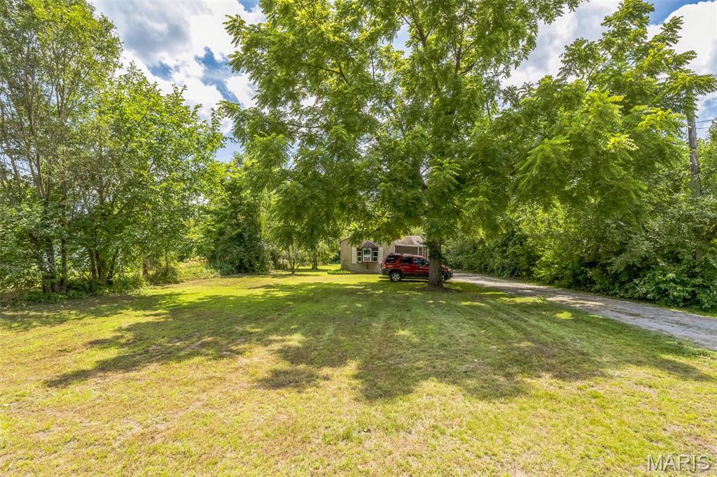 2416 Mary Street Property Photo 11