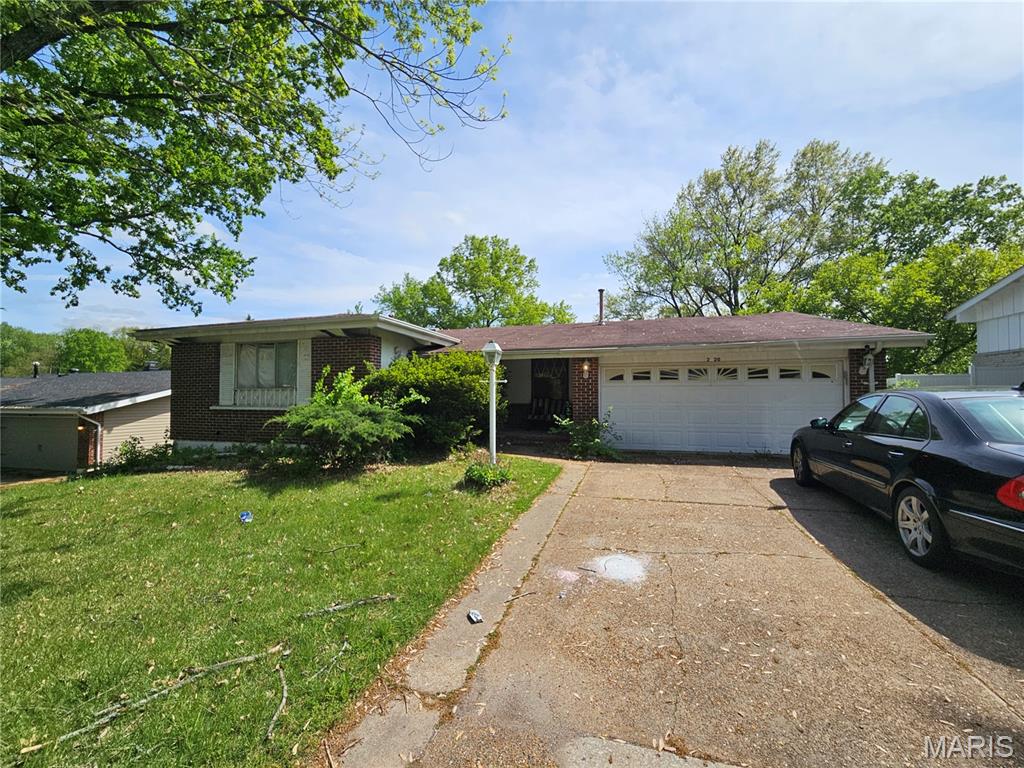 2720 Redman Road Property Photo 1