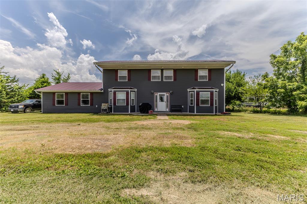 30170 Highway U Property Photo 1