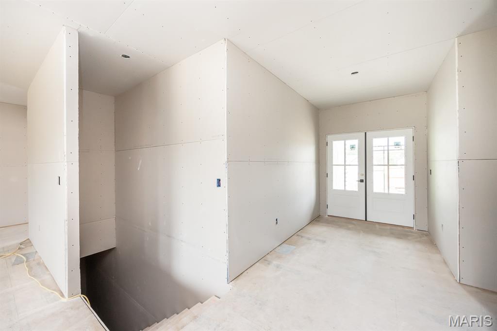505 Master Court Property Photo 5