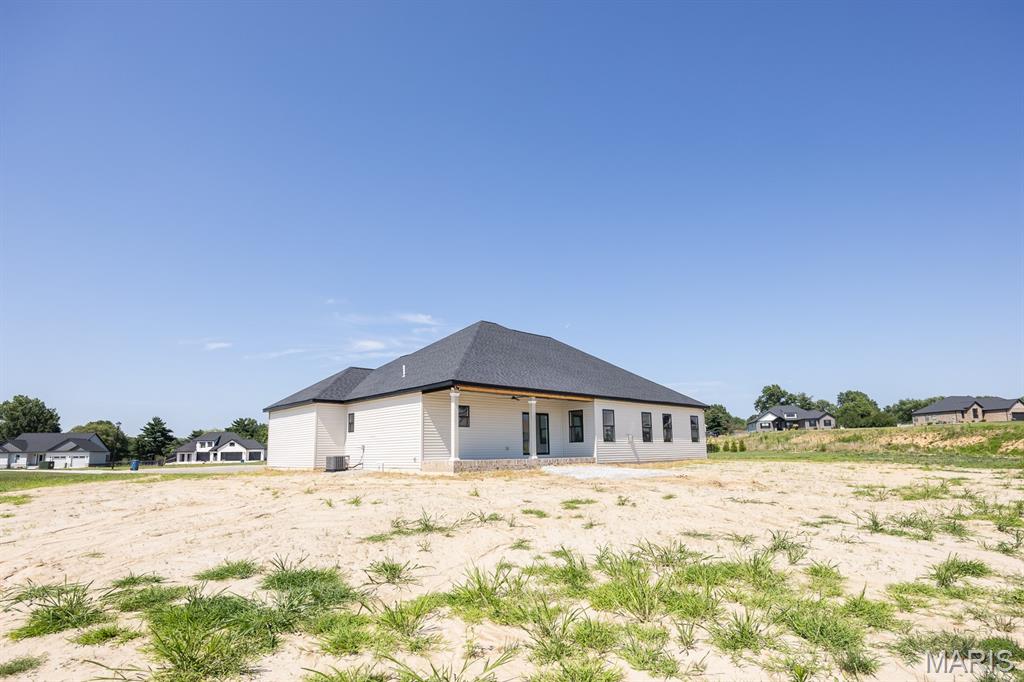 505 Master Court Property Photo 14