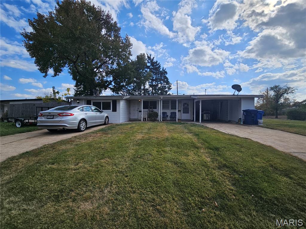 720 Southwell Lane Property Photo 1