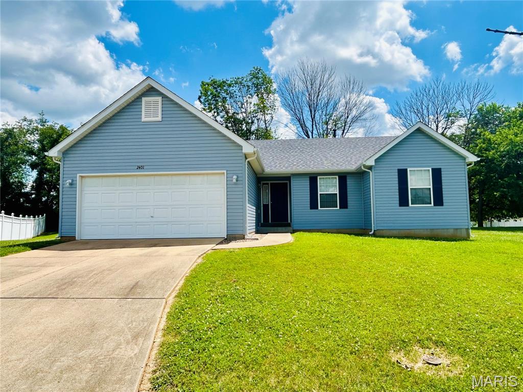 2401 Mountain Range Court