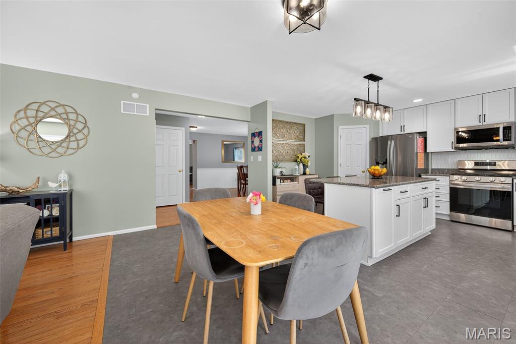 2426 Guardian Court Property Photo 22