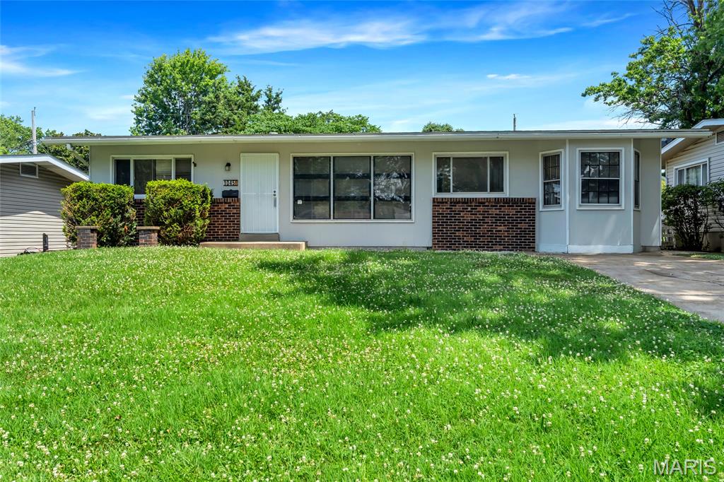1045 Dauphin Lane Property Photo 1