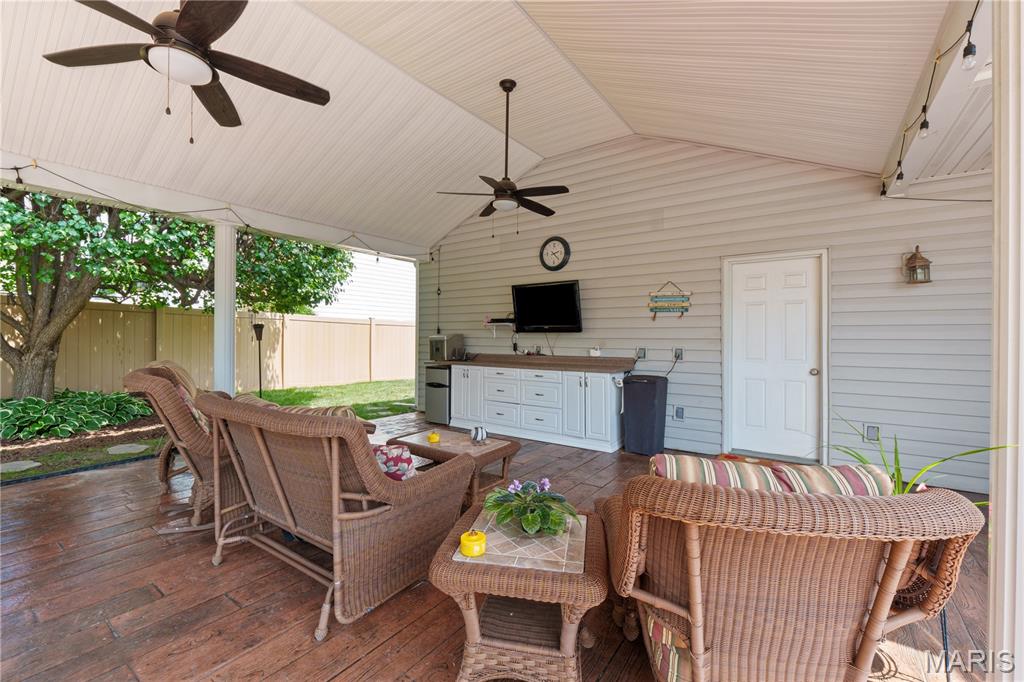 255 W Manor Drive Property Photo 46