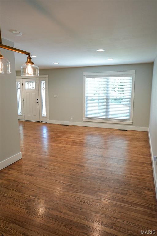 270 Village Creek Drive Property Photo 8