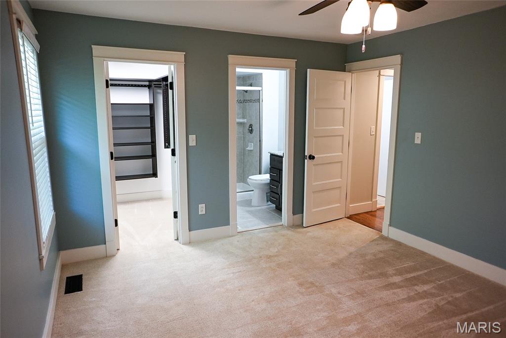 270 Village Creek Drive Property Photo 13