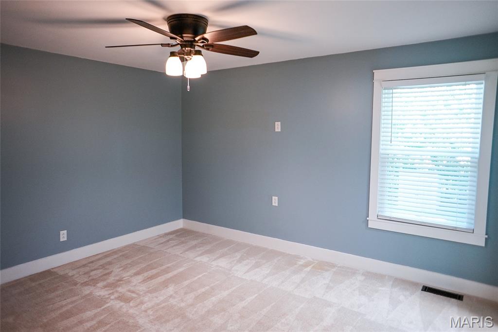 270 Village Creek Drive Property Photo 15