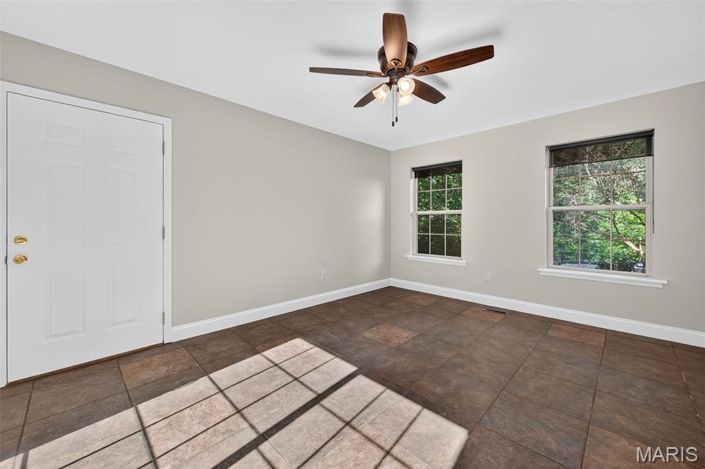 432 Clark Avenue Property Photo 24
