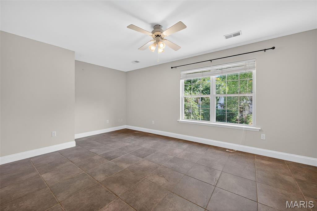432 Clark Avenue Property Photo 26