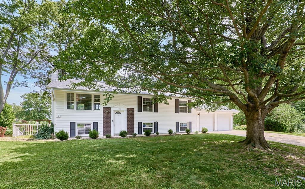 1405 Pleasantview Drive Property Photo 1