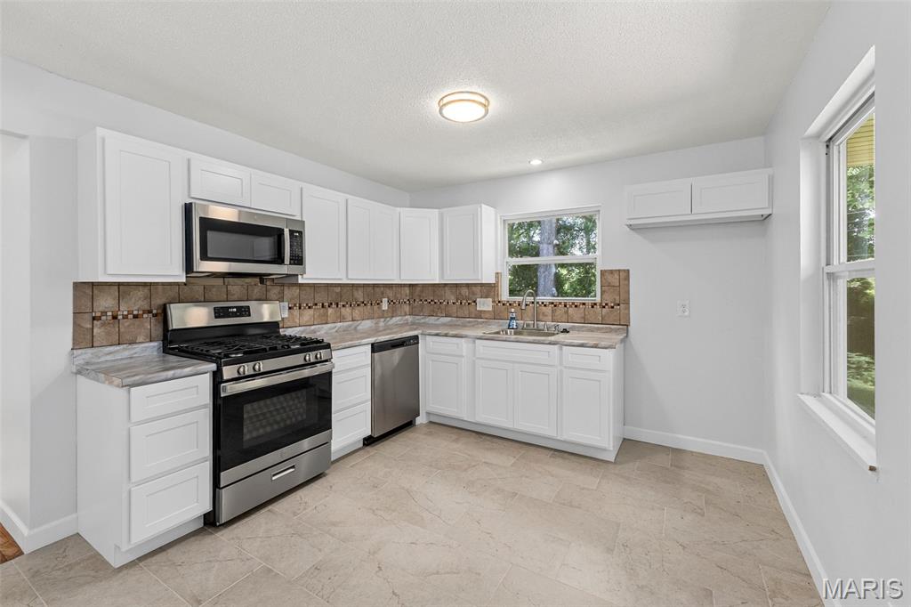 2315 Bramble Lane Property Photo 6