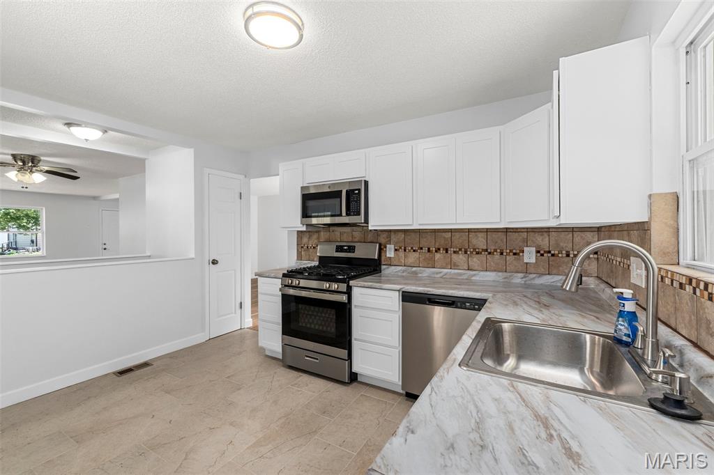 2315 Bramble Lane Property Photo 7