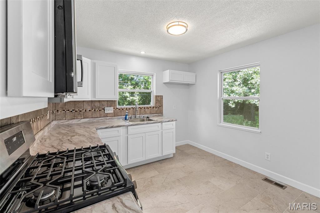 2315 Bramble Lane Property Photo 8