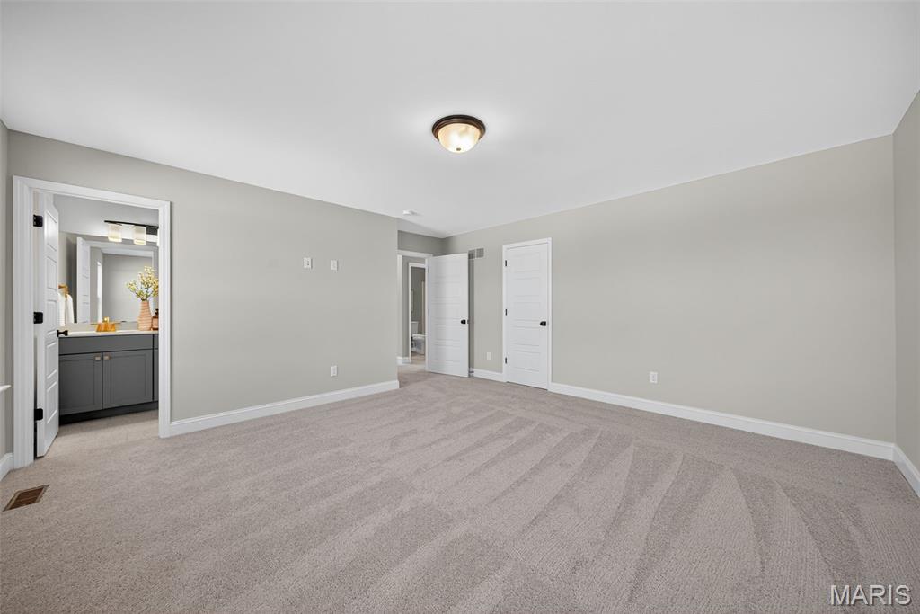 554 Wheatfield Circle Property Photo 24