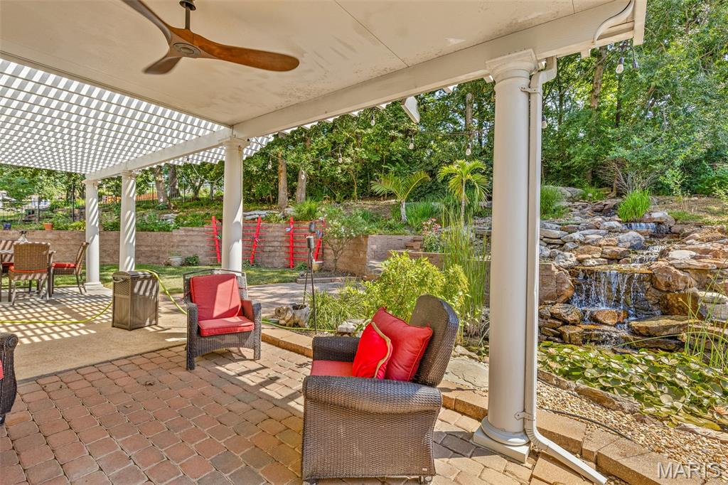 13242 Shady Green Drive Property Photo 5