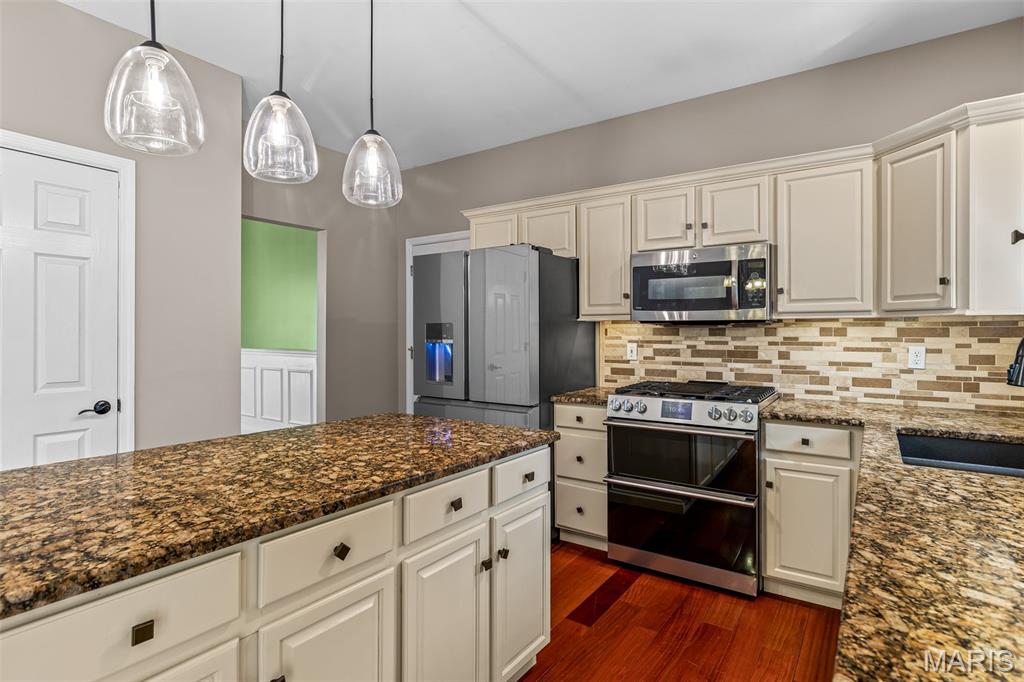 13242 Shady Green Drive Property Photo 14