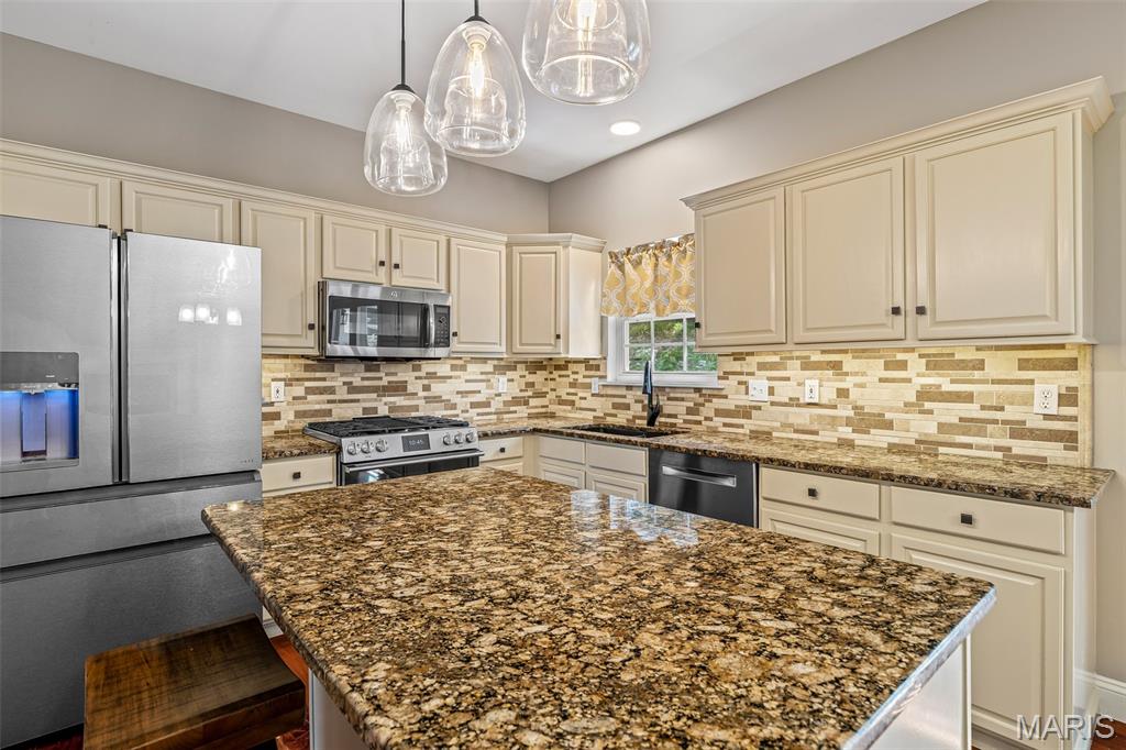 13242 Shady Green Drive Property Photo 17