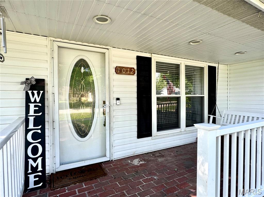 1012 W 4th Street Property Photo 5