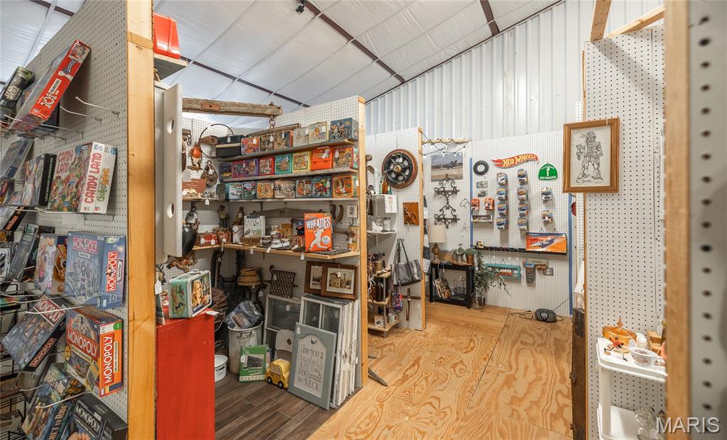 595 Doolittle Outer Road Property Photo 15