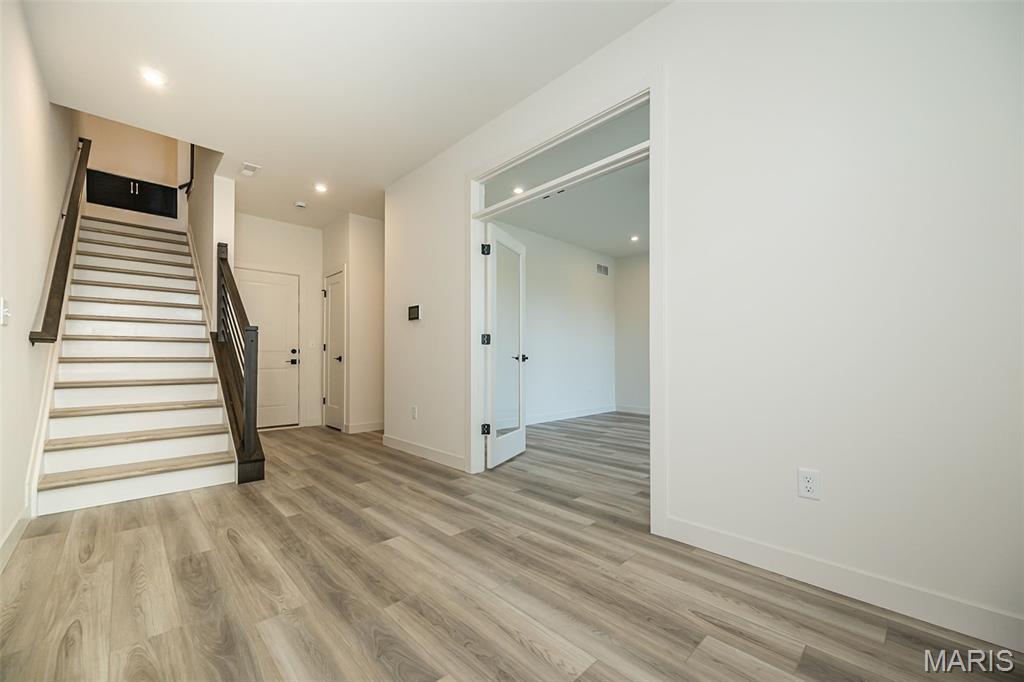 8975 Eager Road Property Photo 22