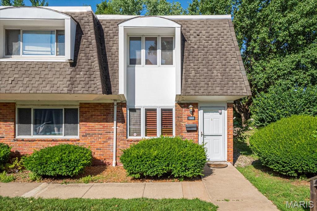 1001 Lafayette Court Property Photo 1