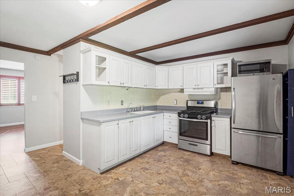 1001 Lafayette Court Property Photo 8