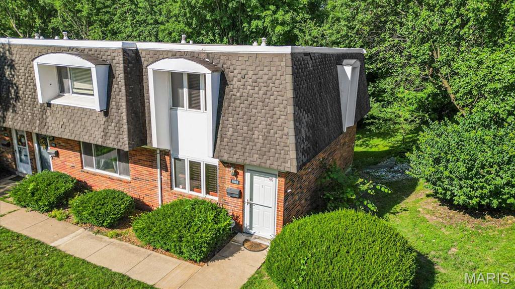 1001 Lafayette Court Property Photo 20