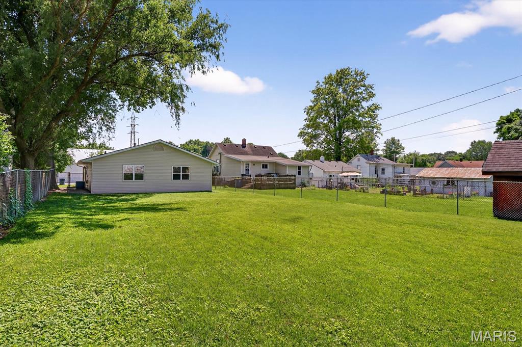 117 1st Avenue Property Photo 6