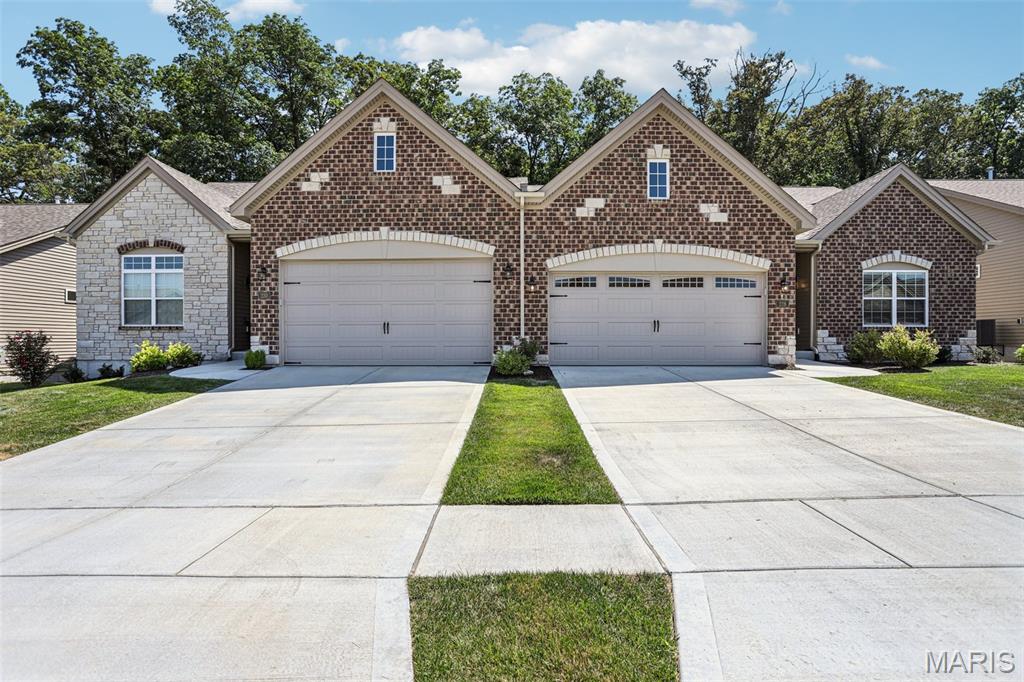 228 Keaton Woods Drive Property Photo 2