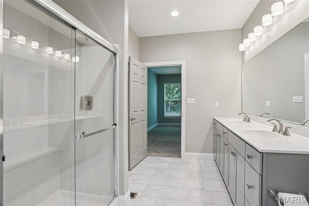 228 Keaton Woods Drive Property Photo 25