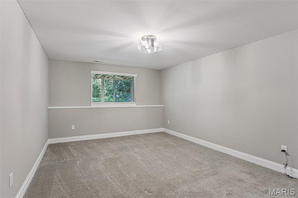 228 Keaton Woods Drive Property Photo 30